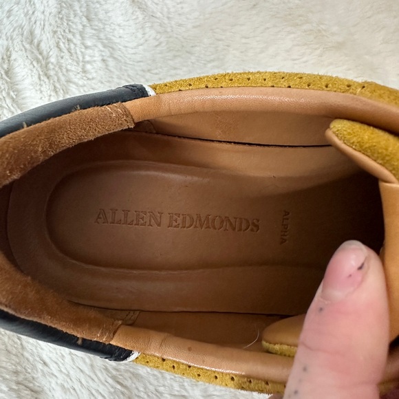 Allen Edmonds Alpha suede sneaker - Picture 4 of 7